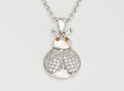 銀飾廠家批發(fā) S925純銀甲殼蟲(chóng)微鑲鋯石吊墜項(xiàng)鏈——深圳市約瑟兄弟珠寶首飾